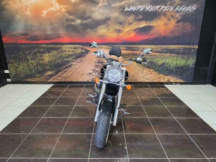 2017 Suzuki VL800T (BOULEVARD C50T) BLACK