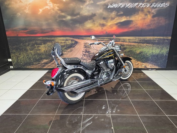 2017 Suzuki VL800T (BOULEVARD C50T) BLACK