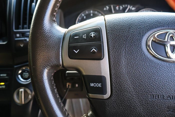 2011 Toyota Landcruiser Altitude