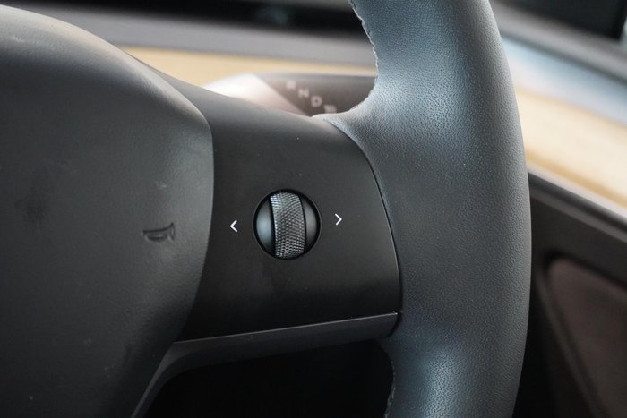2023 Tesla Model Y Rear-Wheel Drive