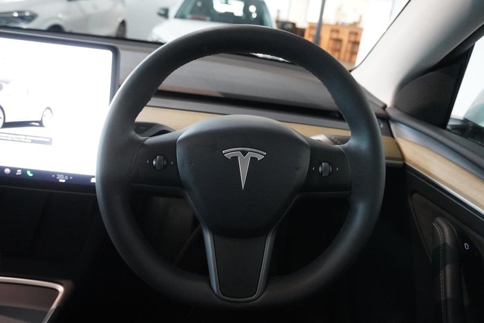 2023 Tesla Model Y Rear-Wheel Drive
