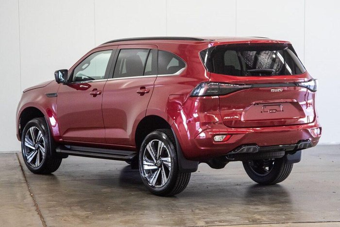 2026 Isuzu MU-X LS-T