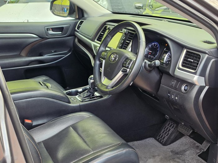 2017 Toyota Kluger Grande
