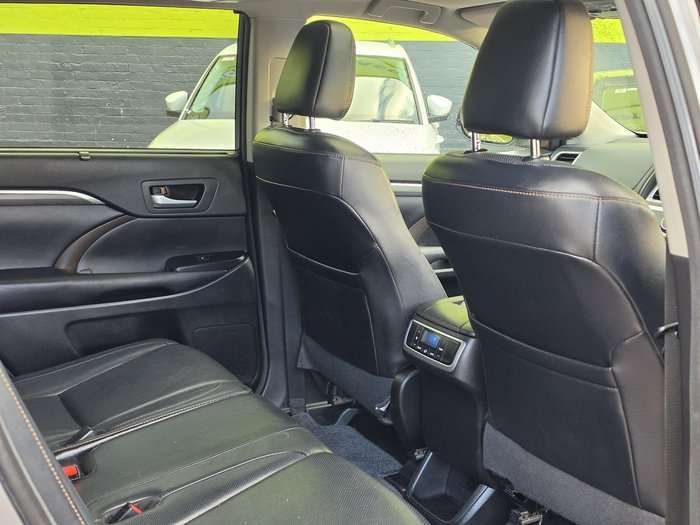 2017 Toyota Kluger Grande