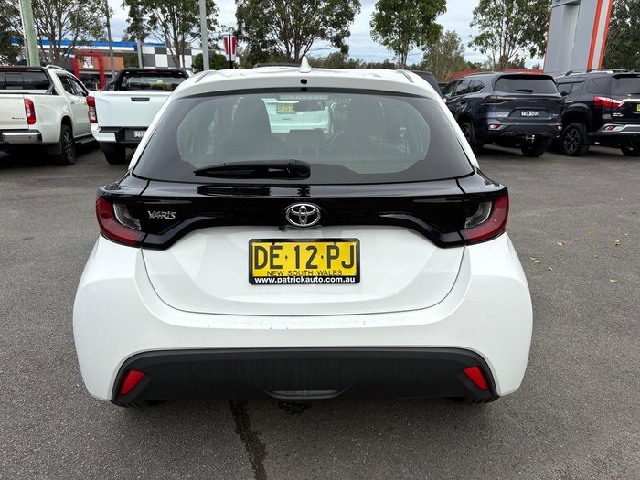 2022 Toyota Yaris Ascent Sport