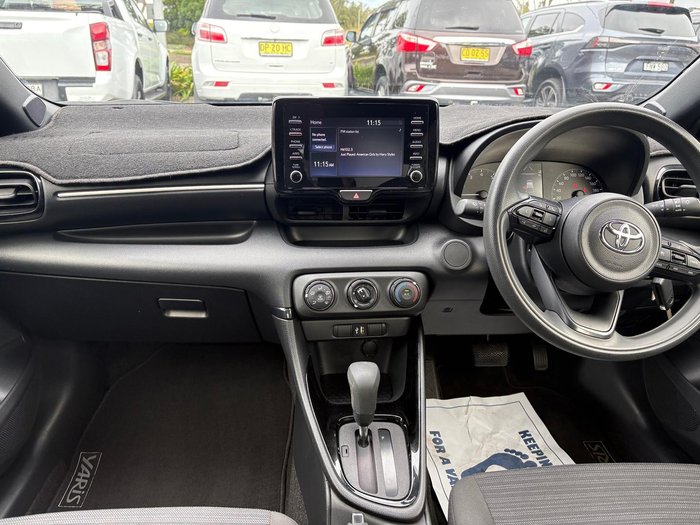 2022 Toyota Yaris Ascent Sport