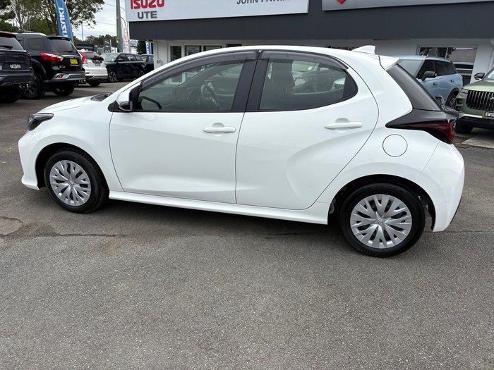2022 Toyota Yaris Ascent Sport