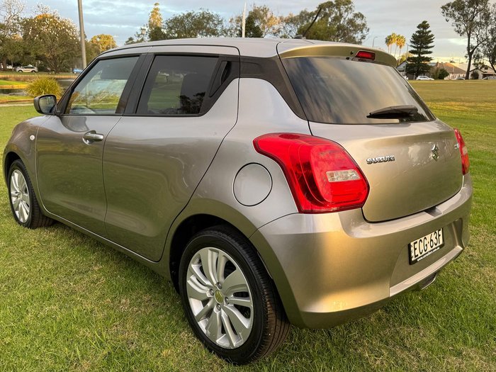 2017 Suzuki Swift GL Navigator