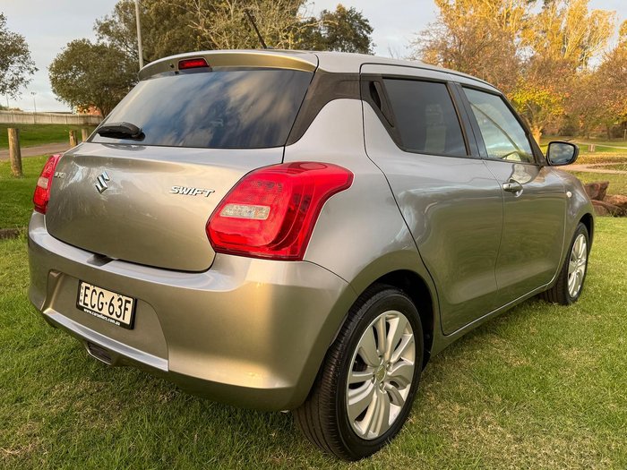 2017 Suzuki Swift GL Navigator