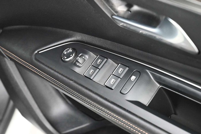 2022 Peugeot 5008 GT Sport