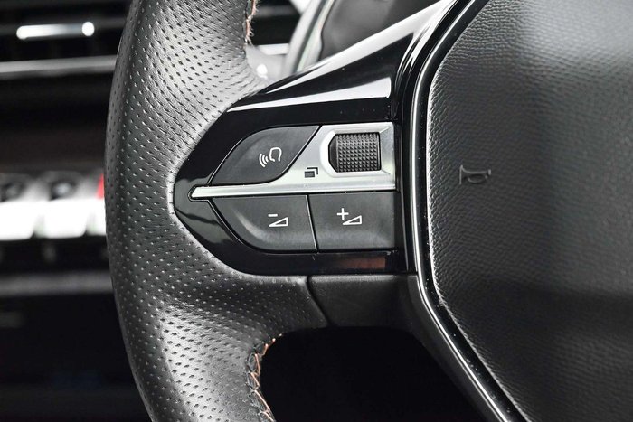 2022 Peugeot 5008 GT Sport