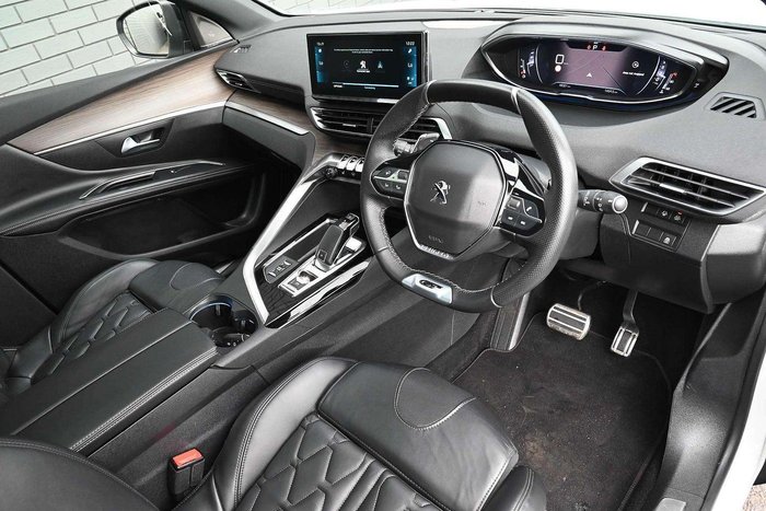 2022 Peugeot 5008 GT Sport