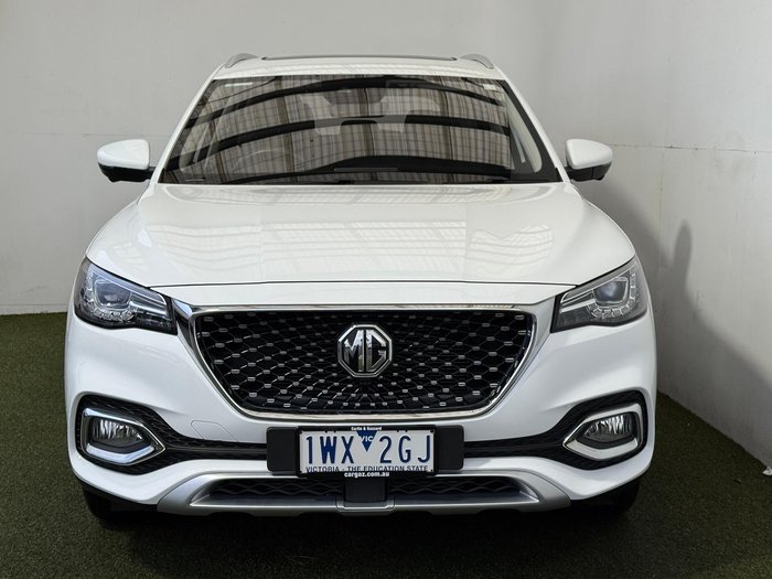 2022 MG HS Essence