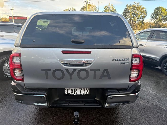 2023 Toyota Hilux SR5