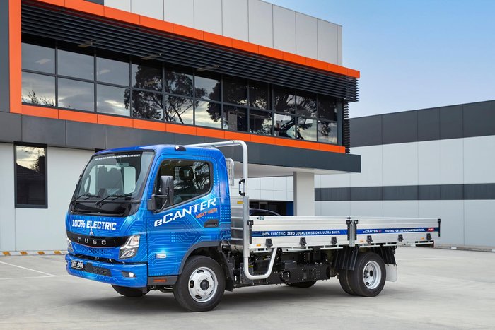 2024 Fuso Ecanter 818 Mwb Dropside Alloy Tray