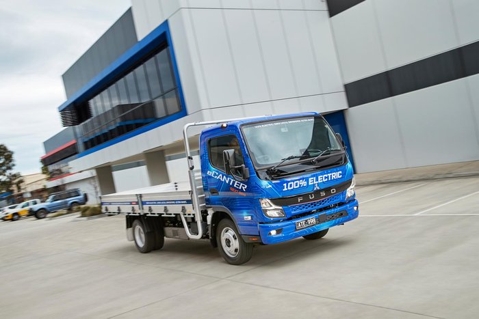 2024 Fuso Ecanter 818 Mwb Dropside Alloy Tray ECANTER White