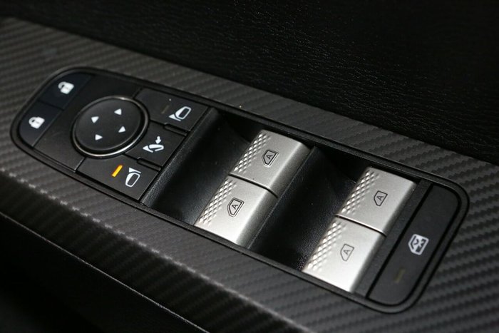 2025 Mitsubishi Outlander LS