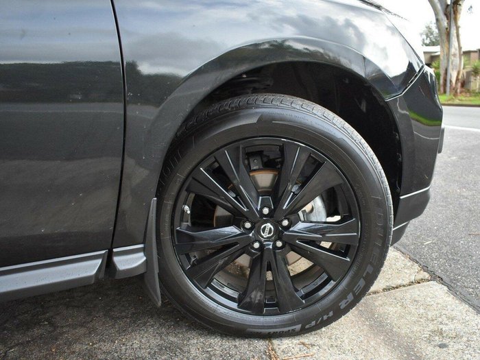 2018 Nissan Pathfinder ST-L