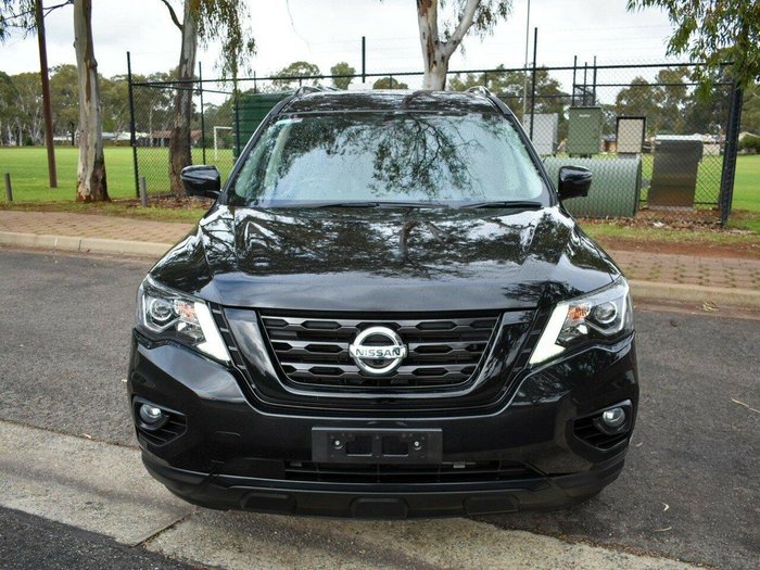 2018 Nissan Pathfinder ST-L