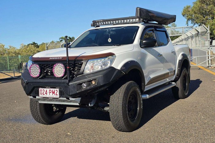2018 Nissan Navara ST Black Edition D23 Series 3 4X4 Dual Range Polar White