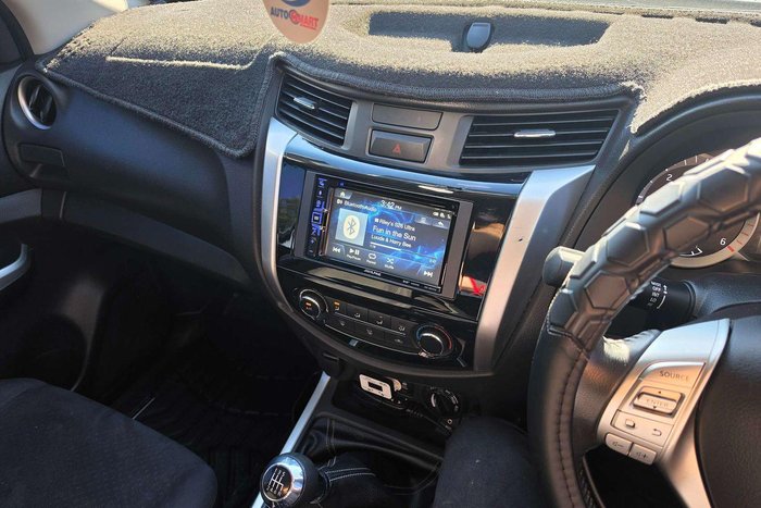 2018 Nissan Navara ST Black Edition D23 Series 3 4X4 Dual Range Polar White