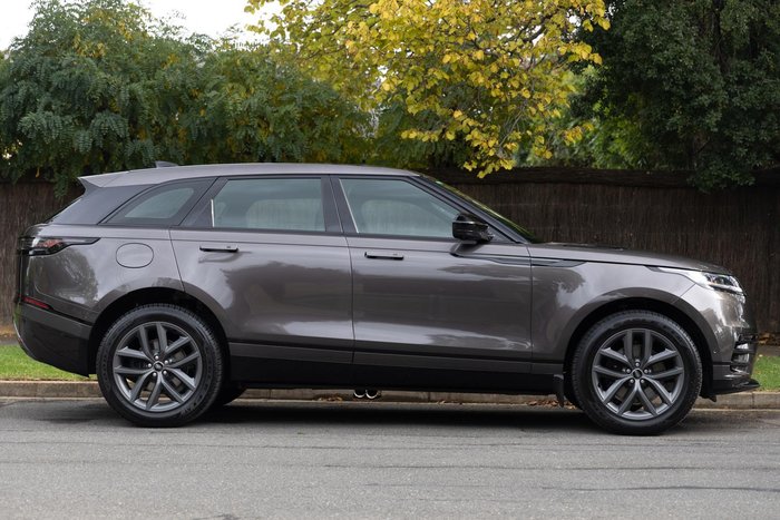 2025 Land Rover Range Rover Velar P250 Dynamic SE