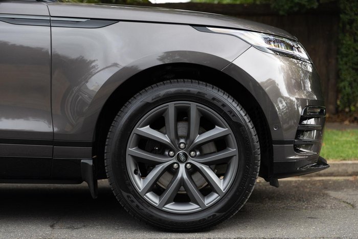 2025 Land Rover Range Rover Velar P250 Dynamic SE