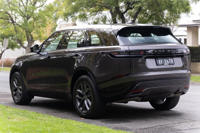2025 Land Rover Range Rover Velar P250 Dynamic SE