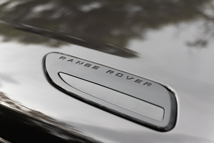 2025 Land Rover Range Rover Velar P250 Dynamic SE