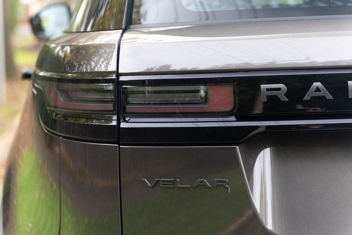 2025 Land Rover Range Rover Velar P250 Dynamic SE