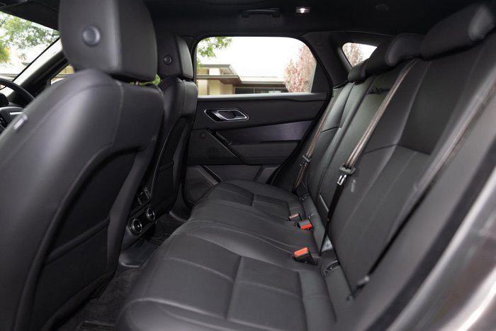 2025 Land Rover Range Rover Velar P250 Dynamic SE