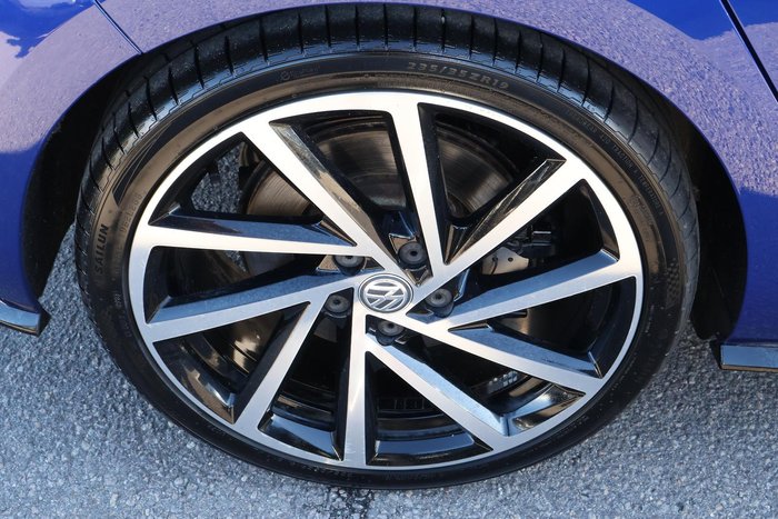 2017 Volkswagen Golf R