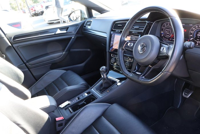 2017 Volkswagen Golf R