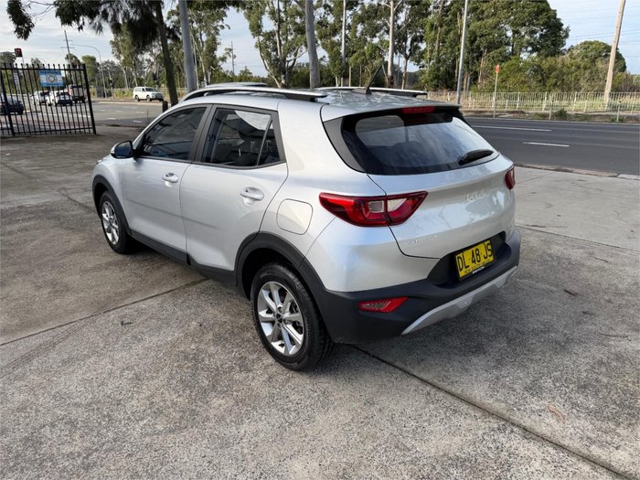 2024 KIA STONIC S