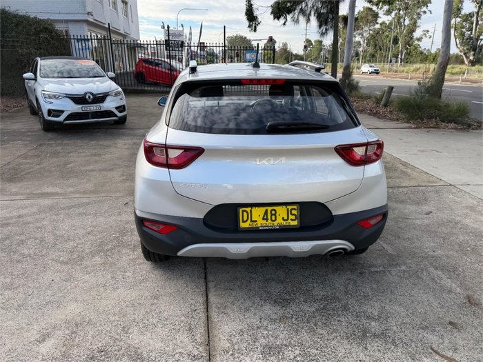 2024 KIA STONIC S