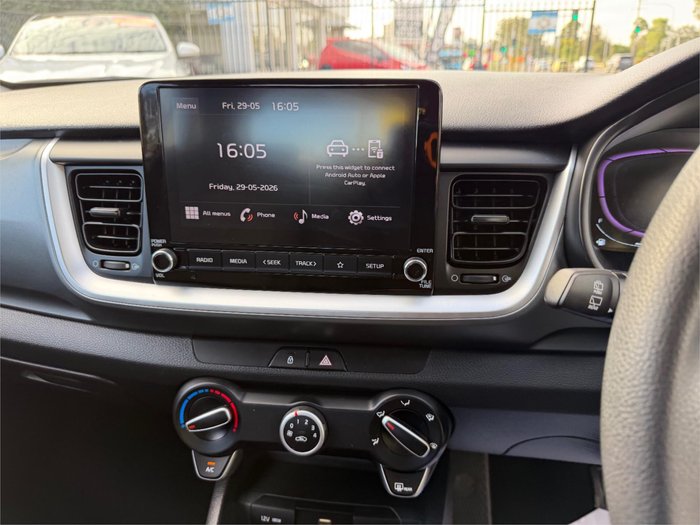 2024 KIA STONIC S