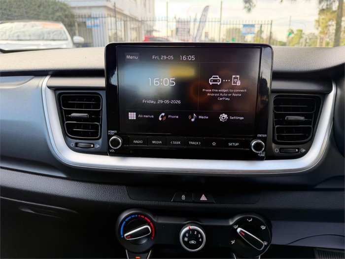 2024 KIA STONIC S