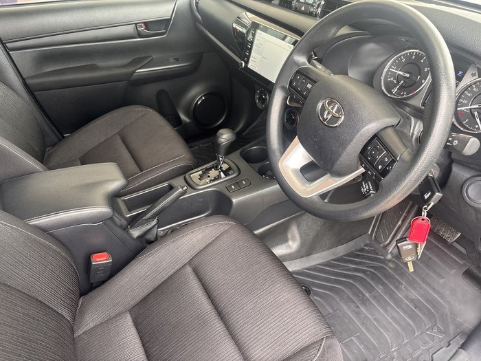 2025 Toyota Hilux