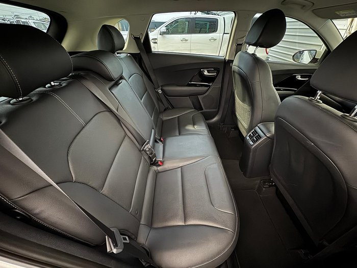 2022 Kia Niro Hybrid Sport