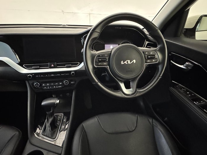 2022 Kia Niro Hybrid Sport