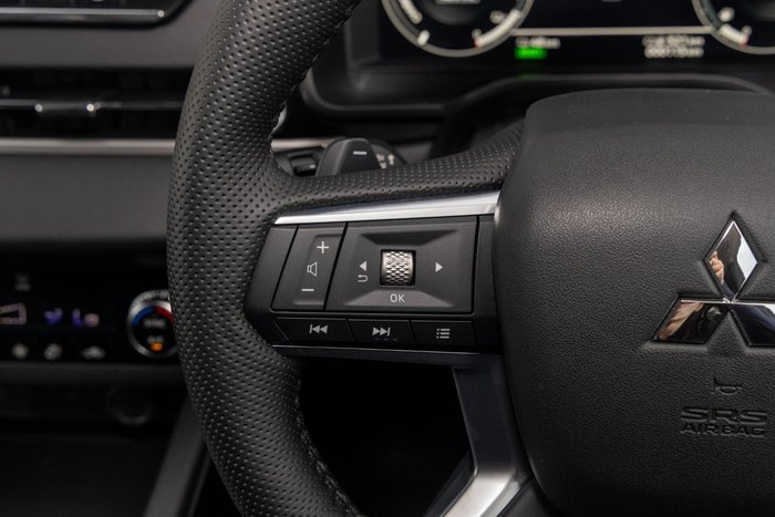 2025 Mitsubishi Outlander PHEV Exceed