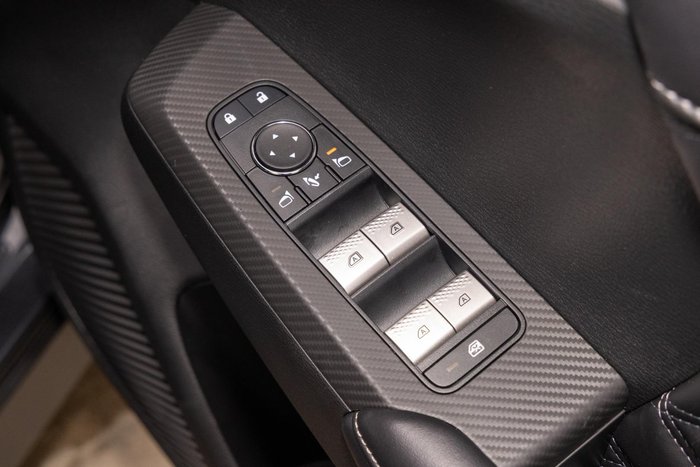 2025 Mitsubishi Outlander PHEV Exceed