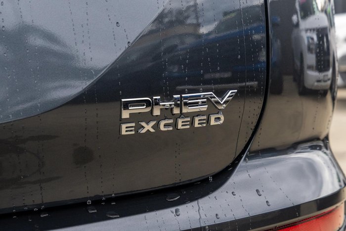 2025 Mitsubishi Outlander PHEV Exceed