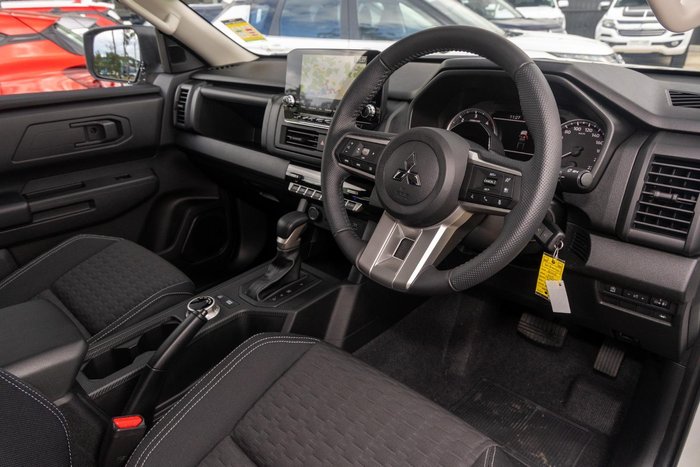 2025 Mitsubishi Triton GLX-R