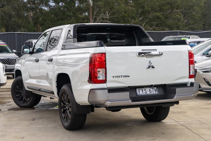 2025 Mitsubishi Triton GLX-R