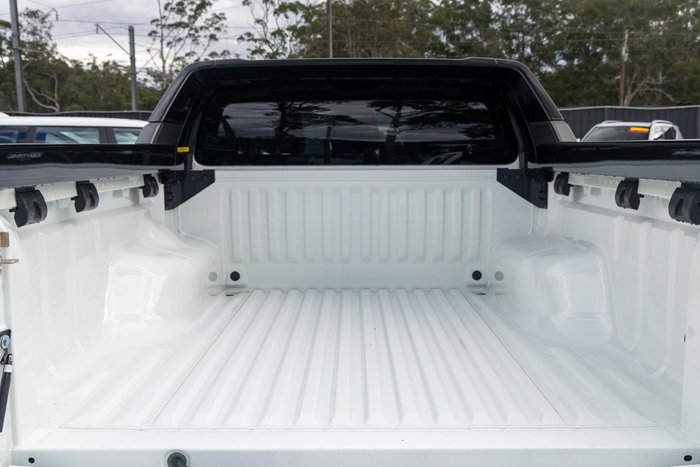 2025 Mitsubishi Triton GLX-R