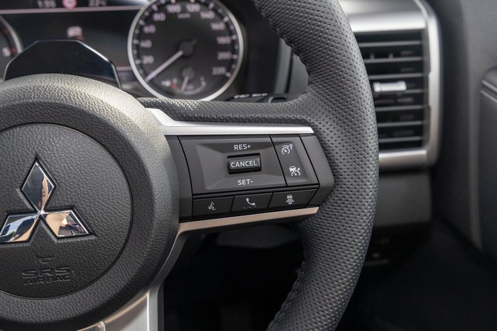 2025 Mitsubishi Triton GLS