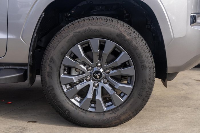 2025 Mitsubishi Triton GLS