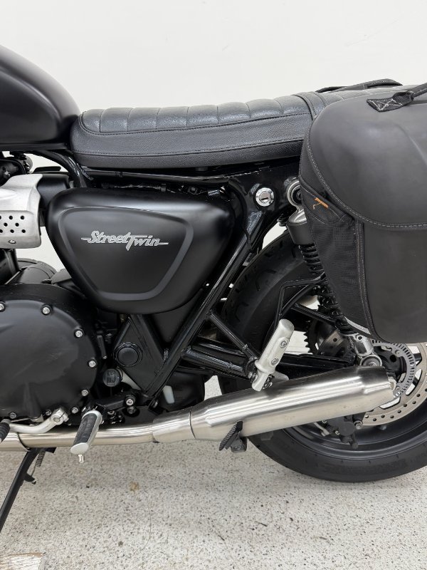 2018 Triumph STREET TWIN Black