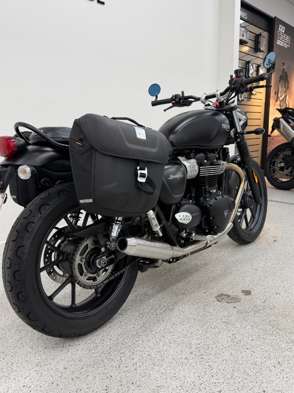 2018 Triumph STREET TWIN Black